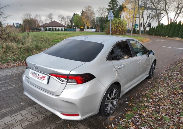 Toyota Corolla cena 76000 przebieg: 42000, rok produkcji 2020 z Resko małe 154